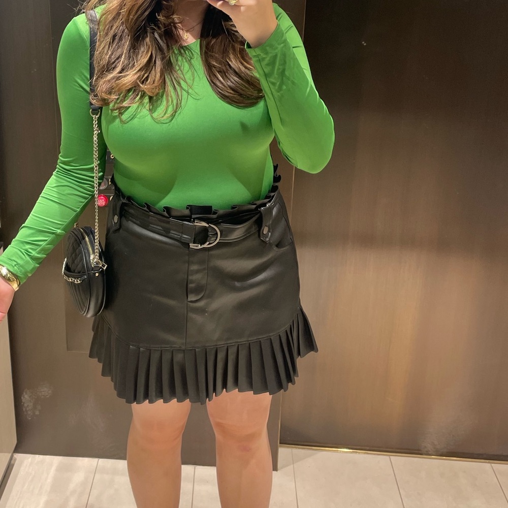 Zara Leather Black Pleated Skirt with Belt